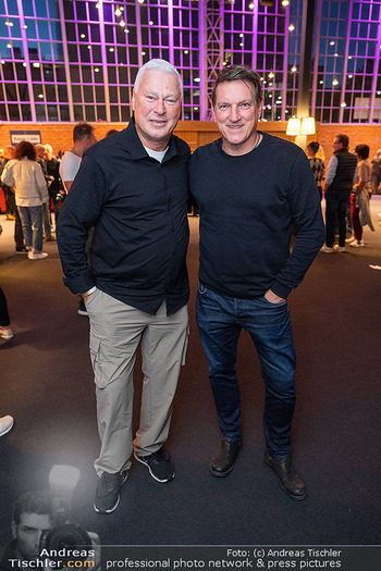 Premiere ´Born to be child´ - Globe Wien - Di 06.10.2026 - Andreas Andi HERZOG, Toni POLSTER14