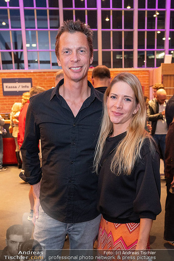 Premiere ´Born to be child´ - Globe Wien - Di 06.10.2026 - Klaus ECKEL, Karoline BENEDIKT23