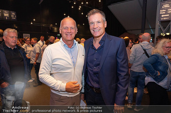 Premiere ´Born to be child´ - Globe Wien - Di 06.10.2026 - Herwig STRAKA, Armin ASSINGER31