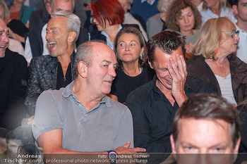 Premiere ´Born to be child´ - Globe Wien - Di 06.10.2026 - Herbert PROHASKA, Klaus ECKEL46