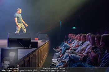 Premiere ´Born to be child´ - Globe Wien - Di 06.10.2026 - 63