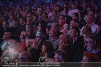 Premiere ´Born to be child´ - Globe Wien - Di 06.10.2026 - 106