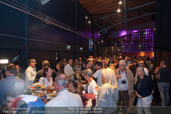 Premiere ´Born to be child´ - Globe Wien - Di 06.10.2026 - 124