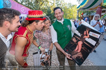 Jungbauern Kalender Präsentation - Wiener Wiesn, Wien - Mi 07.10.2026 - Christopher DENGG, Alexander SCHNELLER, Simone LUGNER, Johannes 19