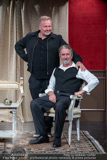 Premiere ´Außer Kontrolle´ - Theater Center Forum, Wien - Mi 07.10.2026 - Marcus STRAHL, Hubert WOLF2