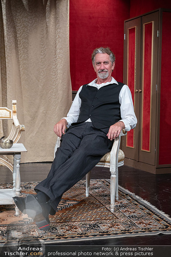 Premiere ´Außer Kontrolle´ - Theater Center Forum, Wien - Mi 07.10.2026 - Hubert WOLF4