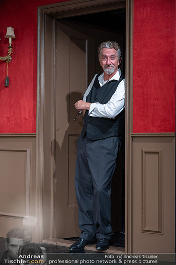 Premiere ´Außer Kontrolle´ - Theater Center Forum, Wien - Mi 07.10.2026 - Hubert WOLF13