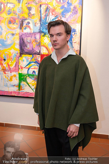 Dino Pearl Vernissage - Schlumberger Art Floor, Wien - Sa 10.10.2026 - Yuri REVICH55