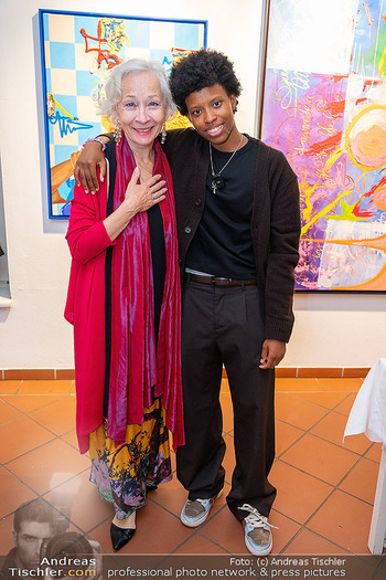 Dino Pearl Vernissage - Schlumberger Art Floor, Wien - Sa 10.10.2026 - Sona MACDONALD, Dino PEARL165