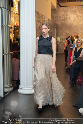 Kaffeesiederball Fashion Show - Bundy Schwarzenbergplatz, Wien - Do 15.10.2026 - 96