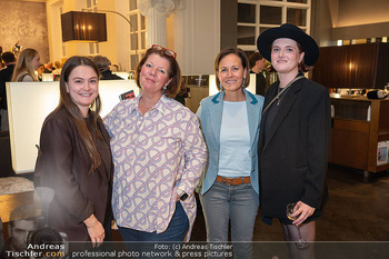 Kaffeesiederball Fashion Show - Bundy Schwarzenbergplatz, Wien - Do 15.10.2026 - 180