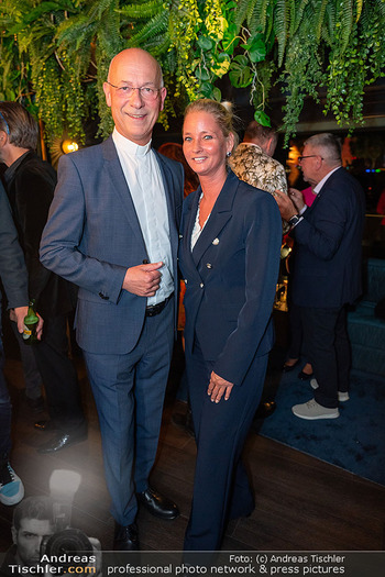 VIP Opening - Hotel Schani am Naschmarkt, Wien - Sa 17.10.2026 - Anton Toni FABER mit Freundin Natalie NEMEC113