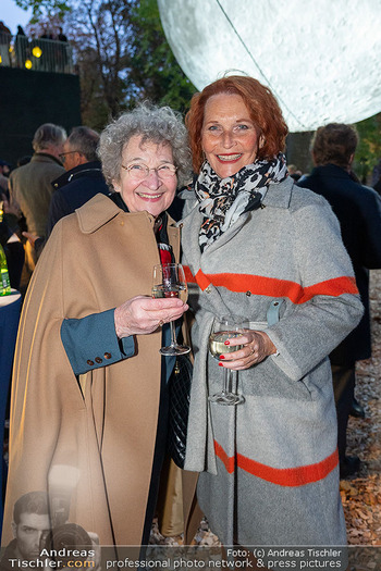 Klanglicht im Park - The Sound of Light - Schwarzenberggarten, Wien - Mo 19.10.2026 - Maya HAKVOORT mit Gesangslehrerin Susanne AMBERG-SCHNEEWEISS27
