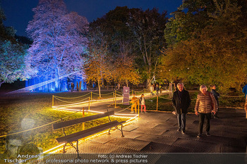 Klanglicht im Park - The Sound of Light - Schwarzenberggarten, Wien - Mo 19.10.2026 - Lichter im Park, beleuchtete Bäume, Besucher, Lichtinstallation42
