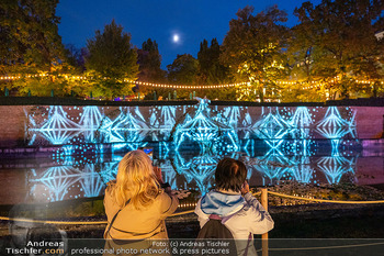 Klanglicht im Park - The Sound of Light - Schwarzenberggarten, Wien - Mo 19.10.2026 - Lichter im Park, beleuchtete Bäume, Besucher, Lichtinstallation44