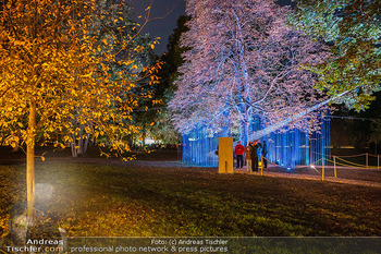 Klanglicht im Park - The Sound of Light - Schwarzenberggarten, Wien - Mo 19.10.2026 - Lichter im Park, beleuchtete Bäume, Besucher, Lichtinstallation45