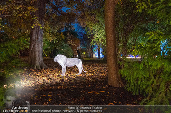 Klanglicht im Park - The Sound of Light - Schwarzenberggarten, Wien - Mo 19.10.2026 - Lichter im Park, beleuchtete Bäume, Besucher, Lichtinstallation50