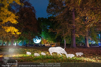 Klanglicht im Park - The Sound of Light - Schwarzenberggarten, Wien - Mo 19.10.2026 - Lichter im Park, beleuchtete Bäume, Besucher, Lichtinstallation51