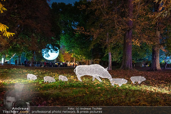 Klanglicht im Park - The Sound of Light - Schwarzenberggarten, Wien - Mo 19.10.2026 - Lichter im Park, beleuchtete Bäume, Besucher, Lichtinstallation52