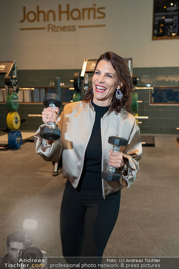 John Harris Fitness Eröffnung - Medicent Salzburg - Do 22.10.2026 - Karoline EDTSTADLER mit Hanteln24