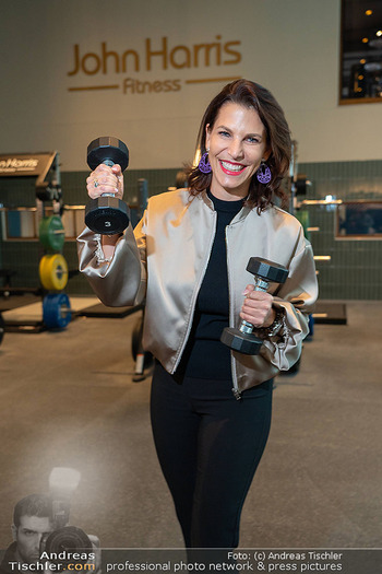 John Harris Fitness Eröffnung - Medicent Salzburg - Do 22.10.2026 - Karoline EDTSTADLER mit Hanteln25