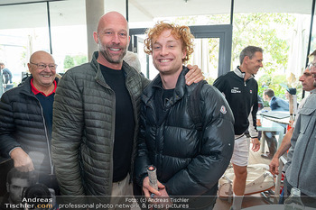 Rado Promi Tennisturnier - Colony Tennisclub, Wien - So 25.10.2026 - Nik BERGER mit Sohn Tim29