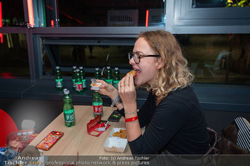 Rose May Alaba Konzert - McDonalds Filiale Riverside Handelskai, Wien - Di 27.10.2026 -  31