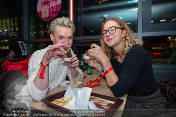 Rose May Alaba Konzert - McDonalds Filiale Riverside Handelskai, Wien - Di 27.10.2026 -  32