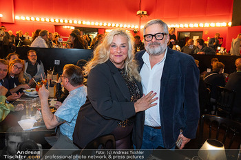 Premiere Paul Sommersguter - Vindobona, Wien - Di 27.10.2026 - Petra KLEINERT mit Ehemann Reinhold KAMMERER18